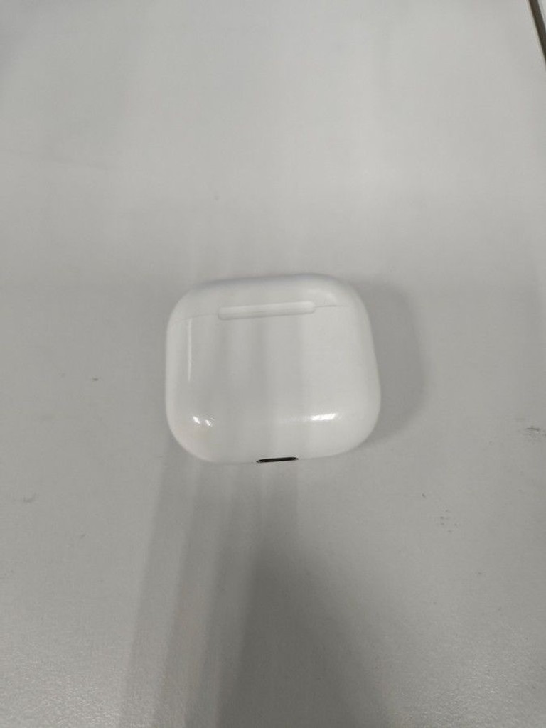 Дешево Apple airpods 4 з ломбарду
