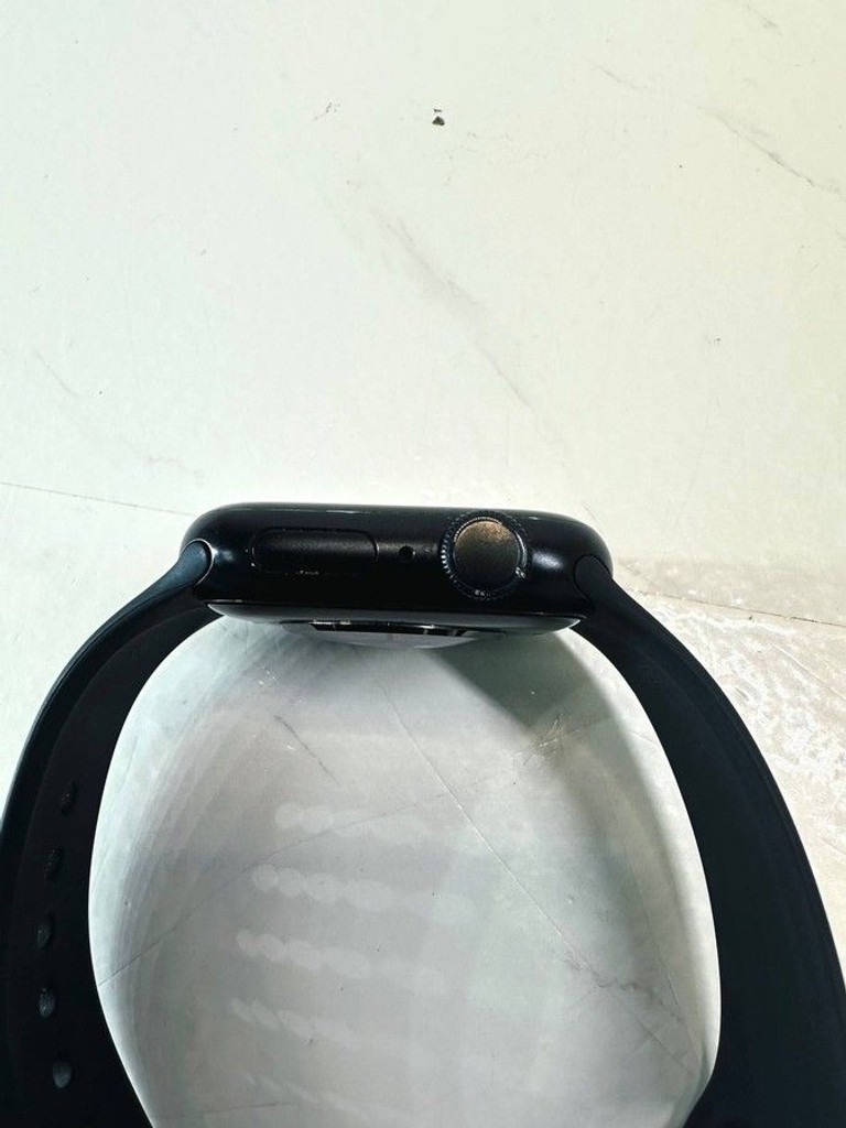 Apple watch series 8 gps 41mm aluminum case Код:01-201072888. Изображение 9