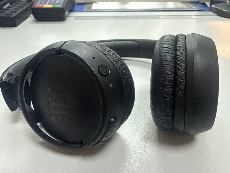 Оголошення Jbl tune 520bt Б/У