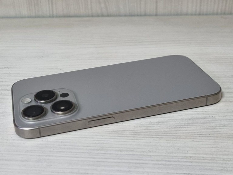 Apple iphone 15 pro 256gb Код:01-201107143. Изображение 12