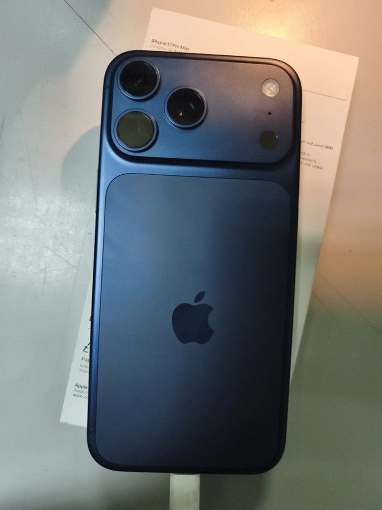 Купити Apple iphone 17 pro max 256gb Б/У
