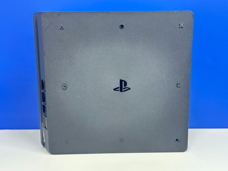 Дешево Sony playstation 4 1tb з ломбарду