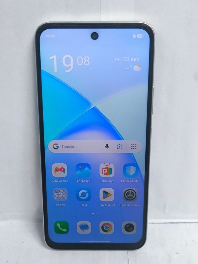 Купити Infinix smart 10 4/128gb Б/У