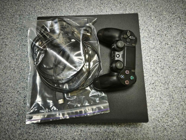 Sony playstation 4 pro 1tb Код:01-201177593. Зображення 10