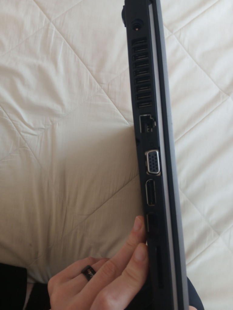Fujitsu Lifebook E756 Код:null. Изображение 6