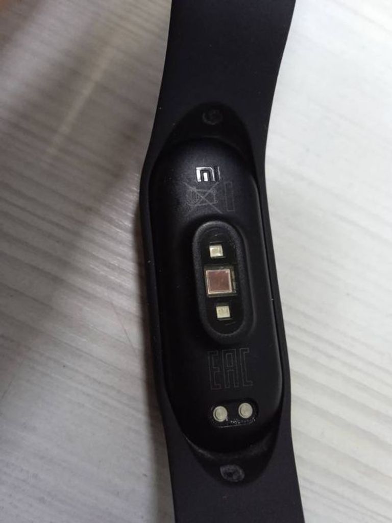 Купити Xiaomi Mi Smart Band 4 Black Б/У