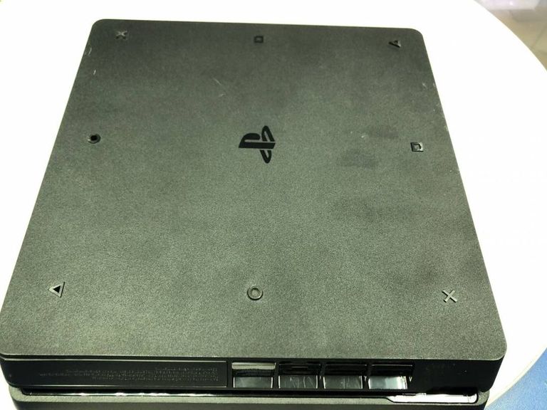 Sony ps 4 slim cuh-2216a 500gb