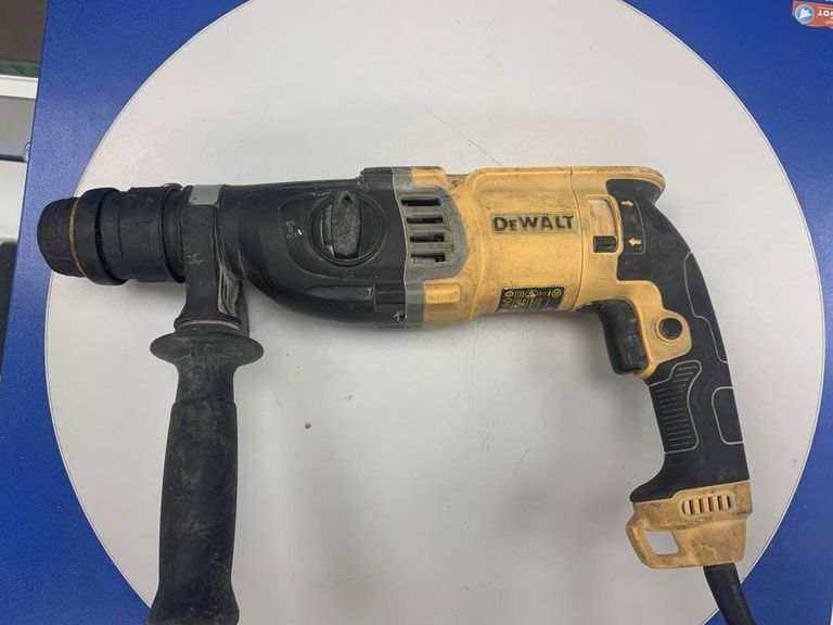 Dewalt D25144K