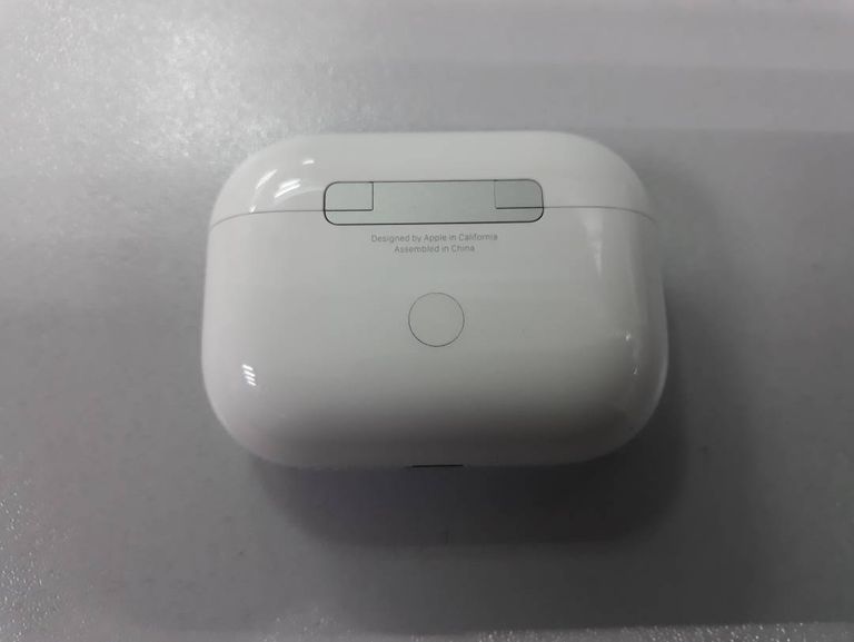 Apple AirPods Pro 2nd generation (MQD83)