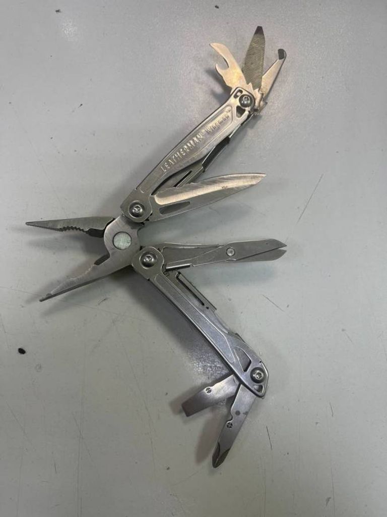 Leatherman Wingman (831426)