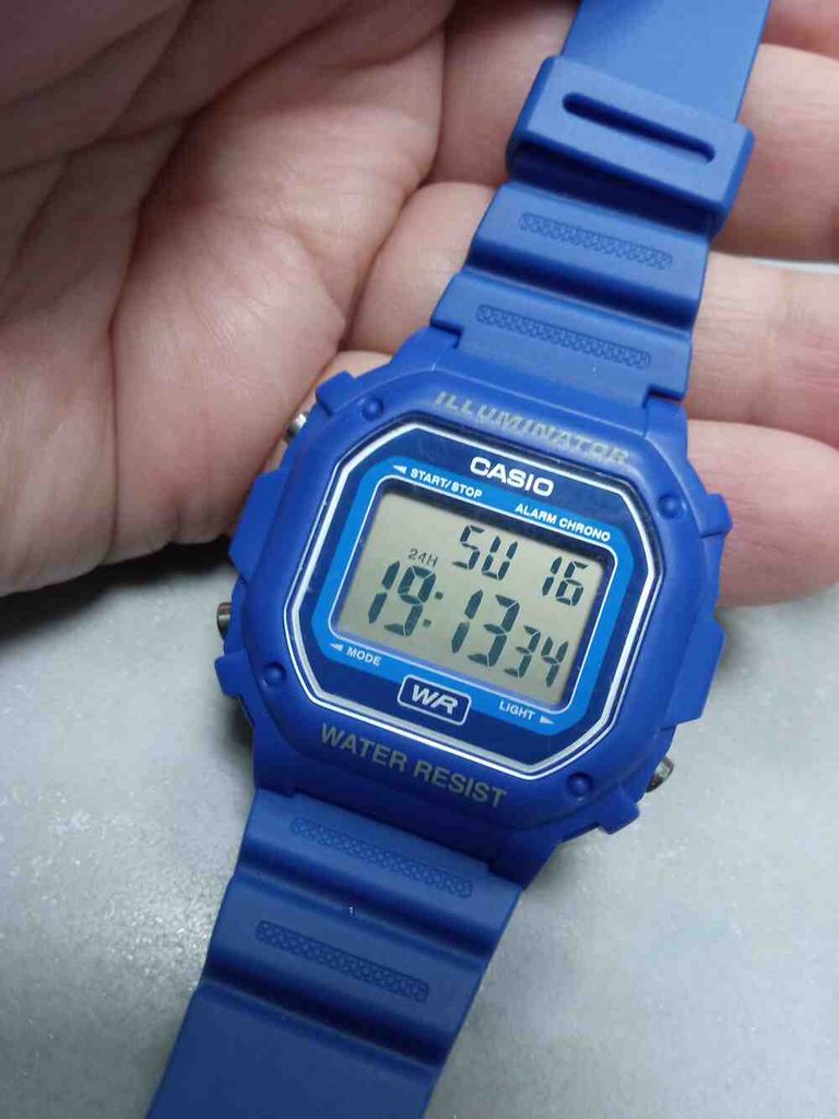 Оголошення Casio f-108wh Б/У