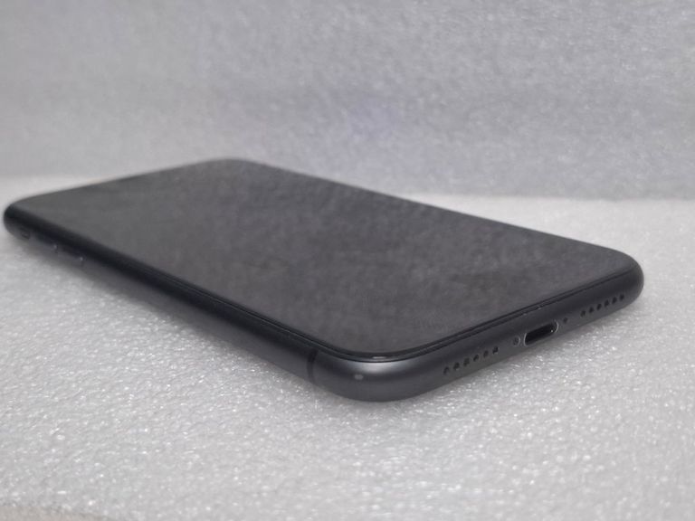 Apple iphone 11 64gb Код:01-200486374. Изображение 6