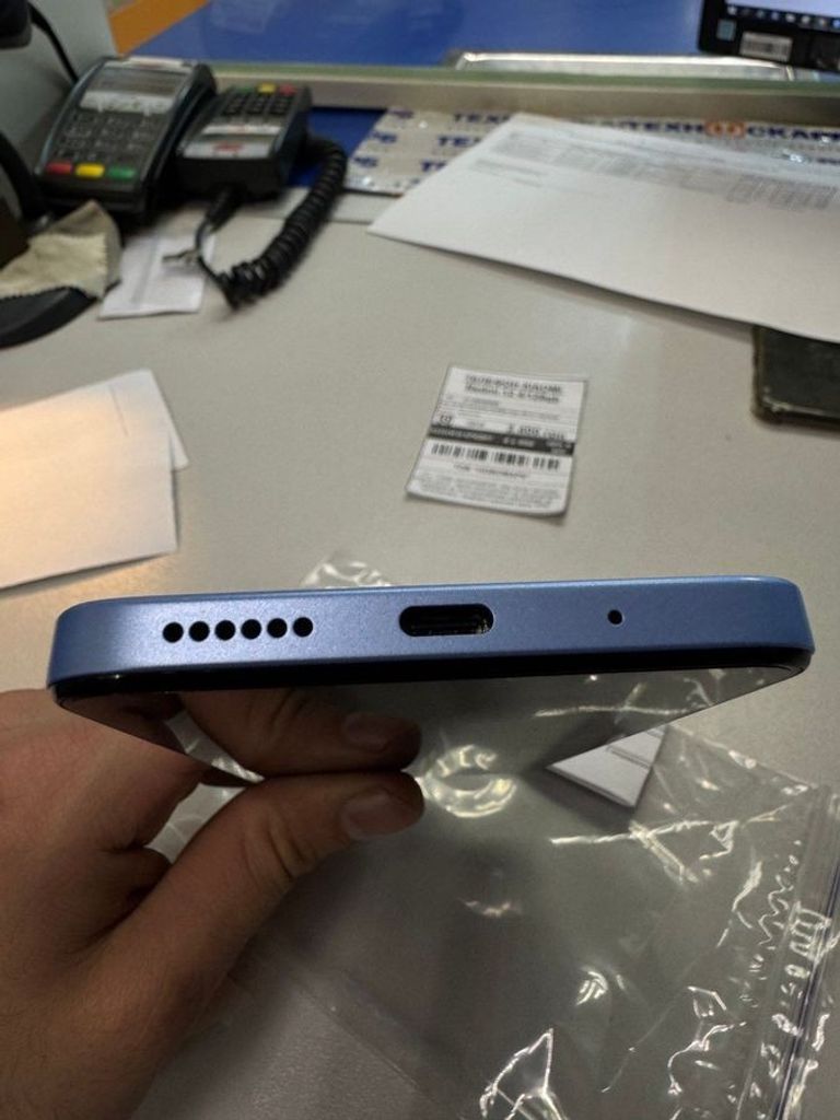 Розпродаж Xiaomi redmi 12 4/128gb, продавець Техноскарб