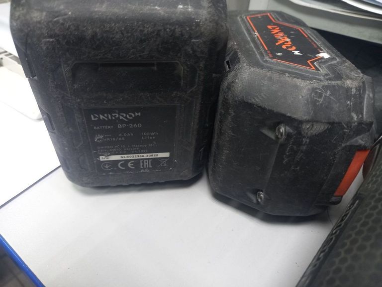 Купить Dnipro-M dga-201bc ultra / cd-200t / 2акб 6,0ah bp-260 / зп fc-230 Б/У