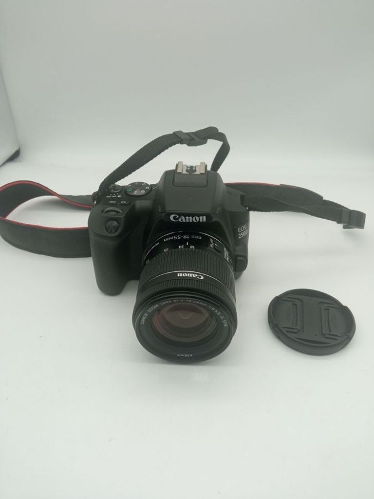 Купити Canon EOS 250D kit (18-55mm) EF-S IS STM Silver (3461C003) Б/У
