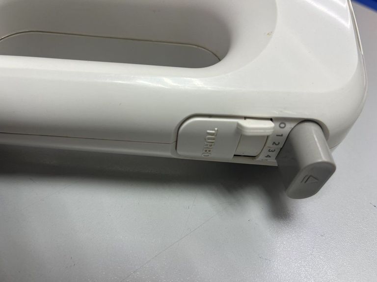 Дешево Philips hr 3705 з ломбарду