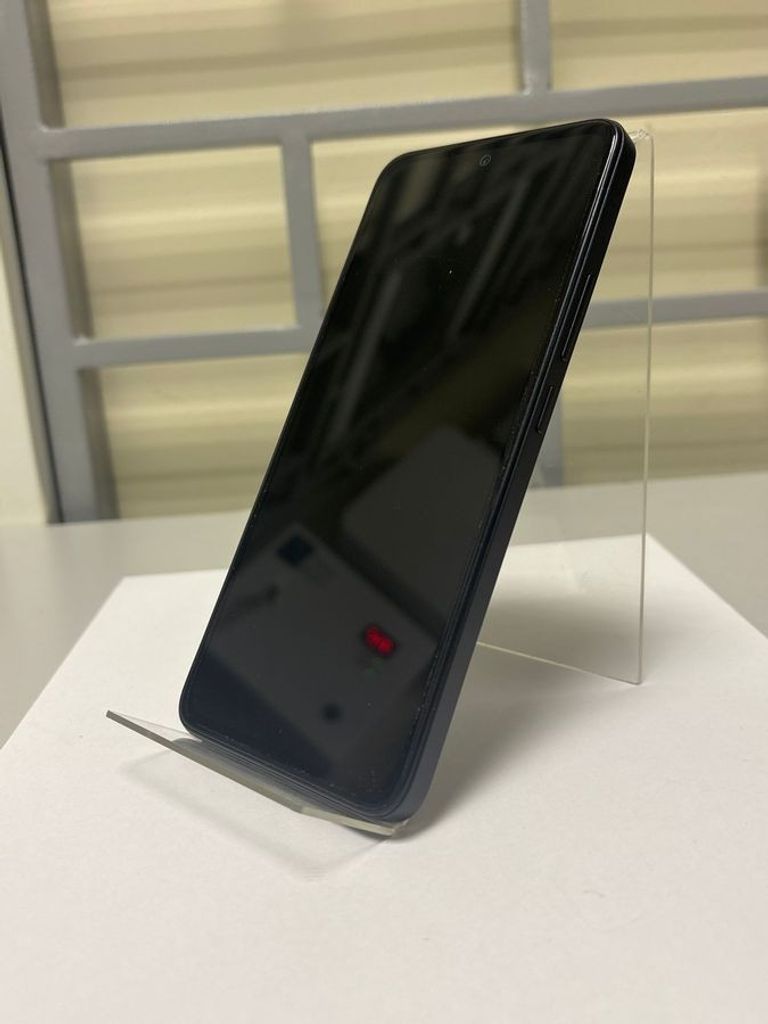 Купити Xiaomi Redmi Note 14 6/128GB Midnight Black Б/У