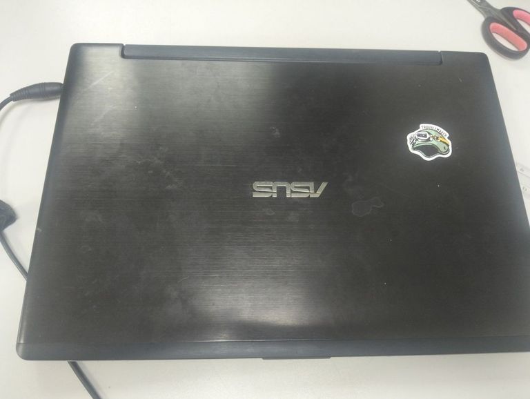 Купить Asus 15/a8 4555m ddr3/4gb ddr3/hdd 250 gb/ssd *відсутній/*інтегрована Б/У