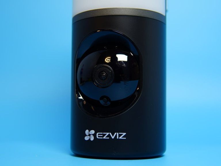 Дешиво Ezviz Floodlight LC3 с ломбарда