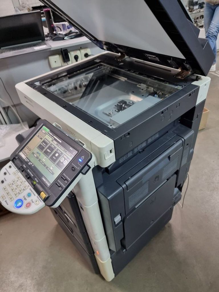 Дешиво Konica Minolta bizhub 283 с ломбарда