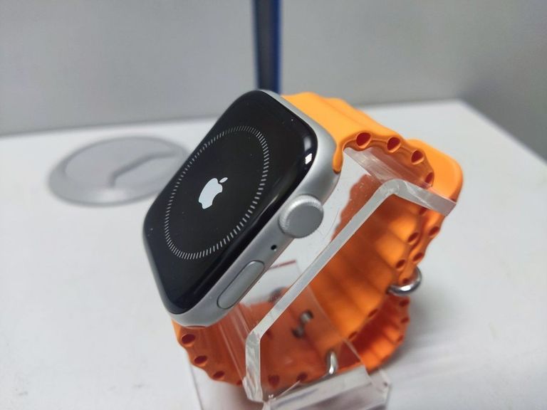 Apple watch se gps 44mm aluminum case a2352 Код:01-200812831. Изображение 5