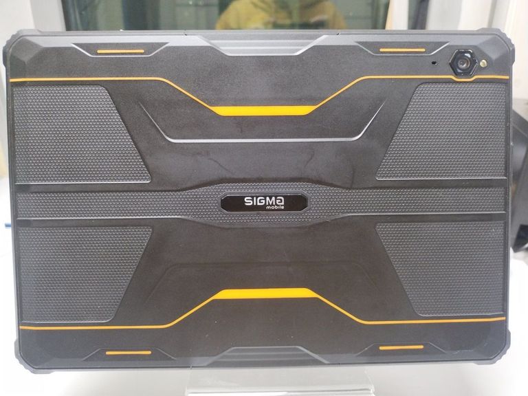 Дешево Sigma tab a1025 x-treme ip68 4/64gb з ломбарду