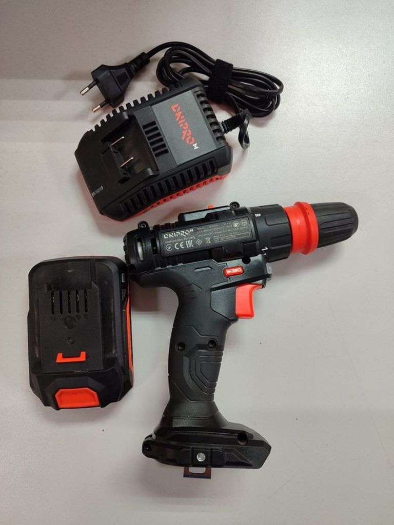 Оголошення Dnipro-M cd-218q 1акб 2ah зп Б/У