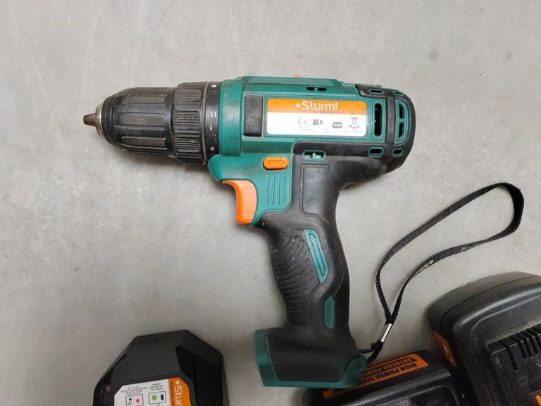 Дешево Sturm CD3218LB з ломбарду