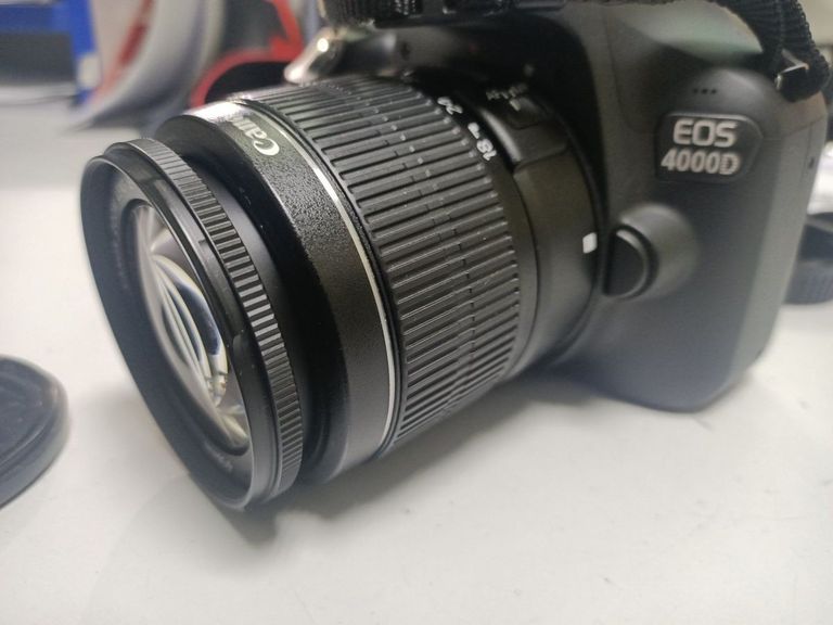 Купити Canon eos 4000d + ef-s 18-55mm macro 0-25m 0,8ft Б/У
