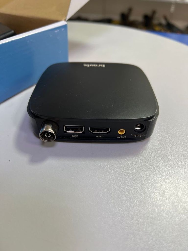 Дешево Bravis T21002 з ломбарду