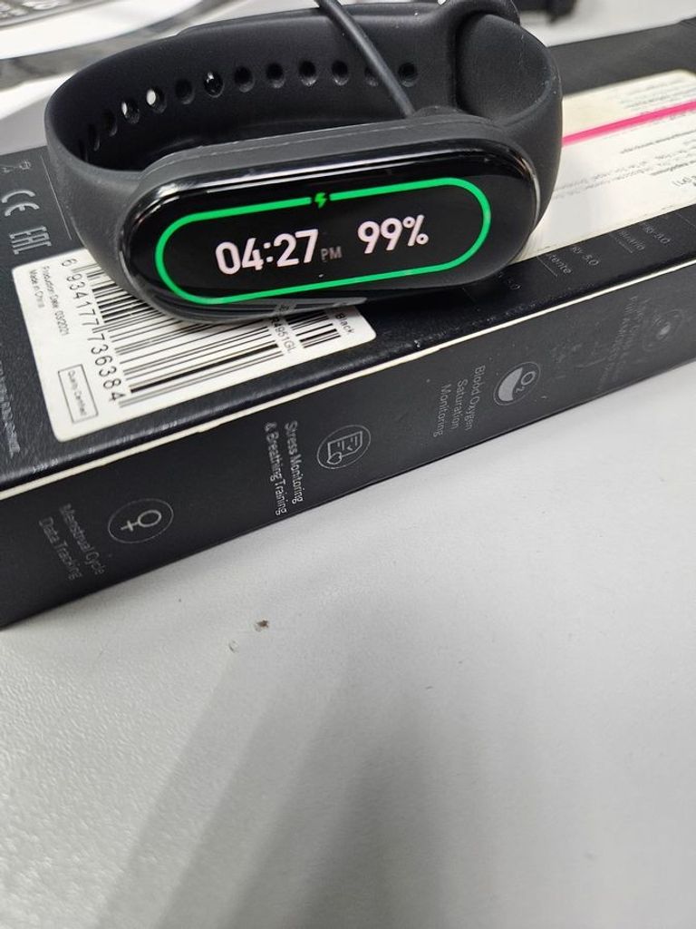 Дешиво Xiaomi mi band 6 с ломбарда