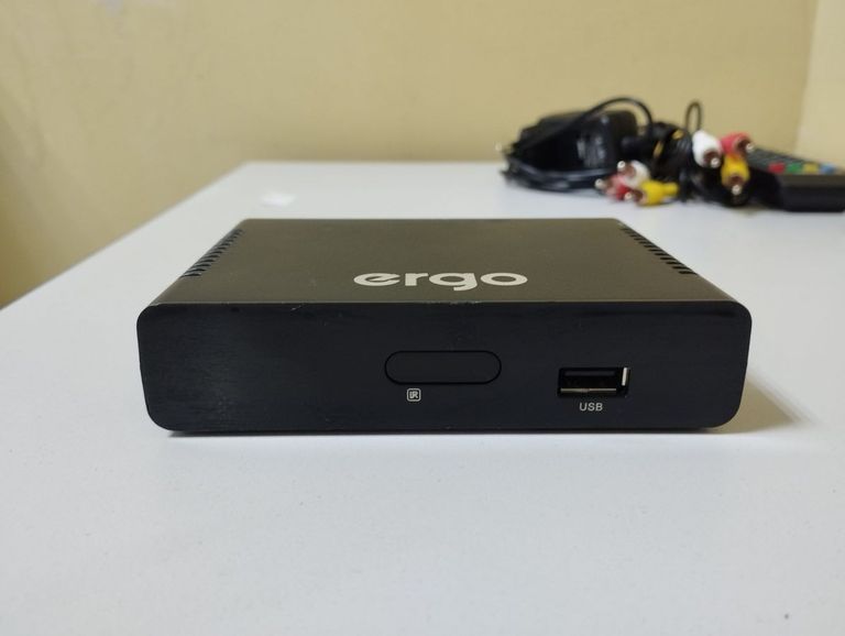 Дешево Ergo dvb-t2 1108 з ломбарду