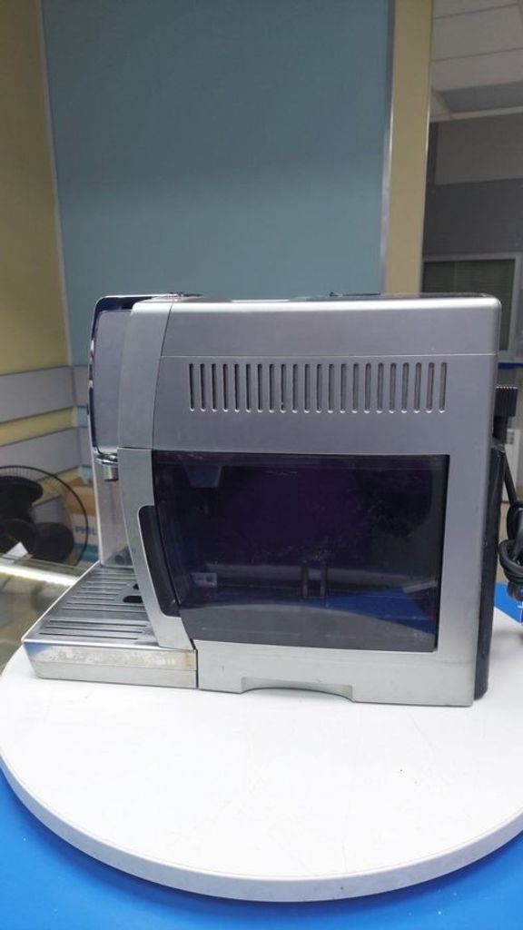 Дешево Delonghi ECAM 350.75.S з ломбарду