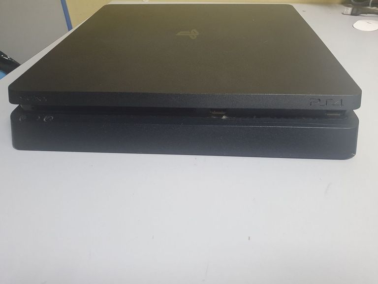 Купити Sony playstation 4 slim 500gb Б/У
