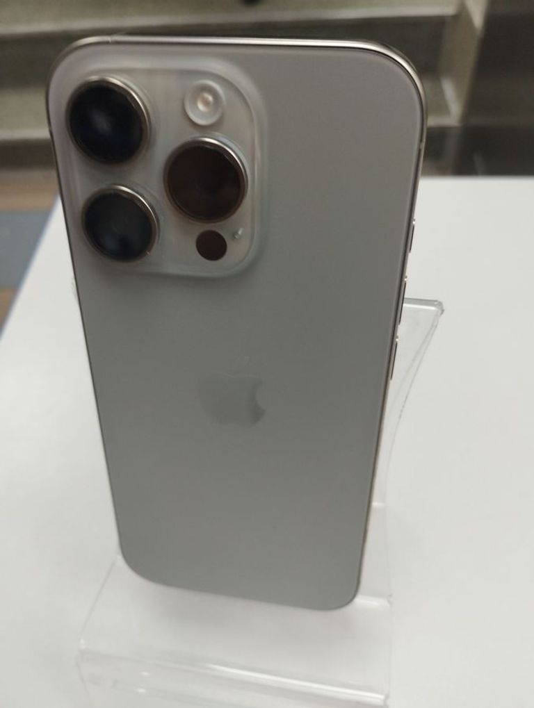 Купить Apple iphone 16 pro 128gb Б/У