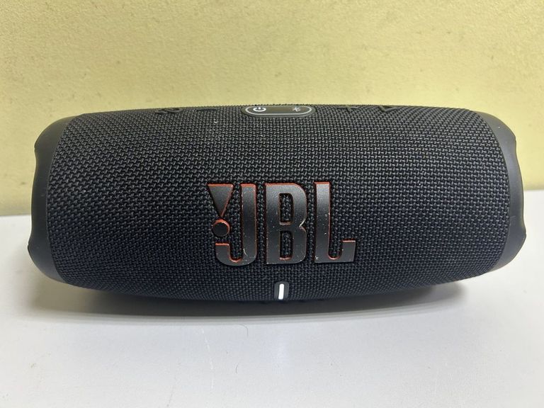 Купить Jbl charge 5 Б/У