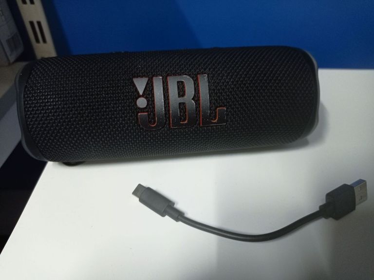 Оголошення Jbl flip 6 Б/У