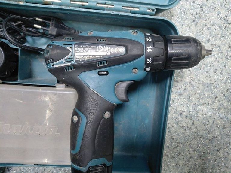 Оголошення Makita df330d 2акб + зп Б/У