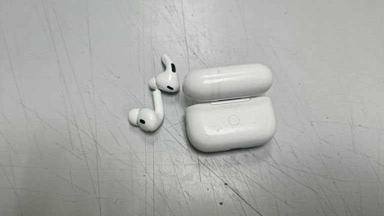 Оголошення Apple airpods pro 2nd generation magsafe Б/У