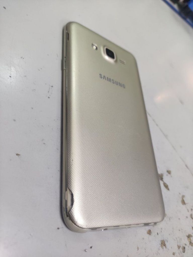 Объявление Samsung j700h galaxy j7 16gb Б/У
