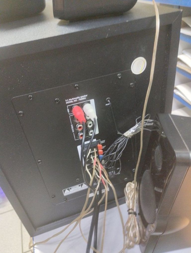 Дешиво F&d F-6000U с ломбарда