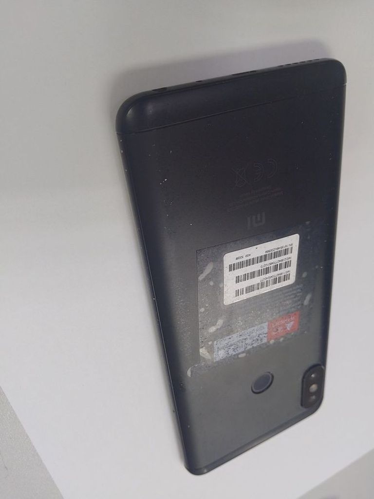 Xiaomi Redmi Note 5 3/32GB Black Код:01-200919715. Зображення 5