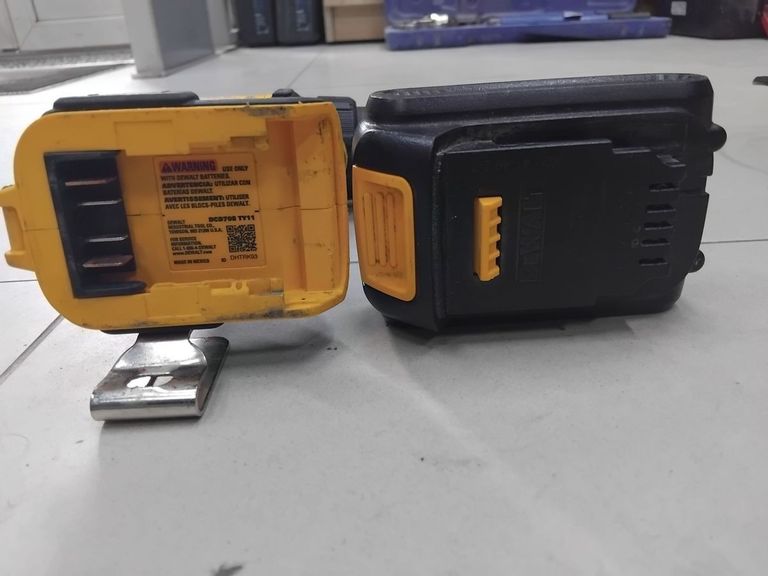 Розпродаж Dewalt dcd708 1акб 5ah зп, продавець Техноскарб