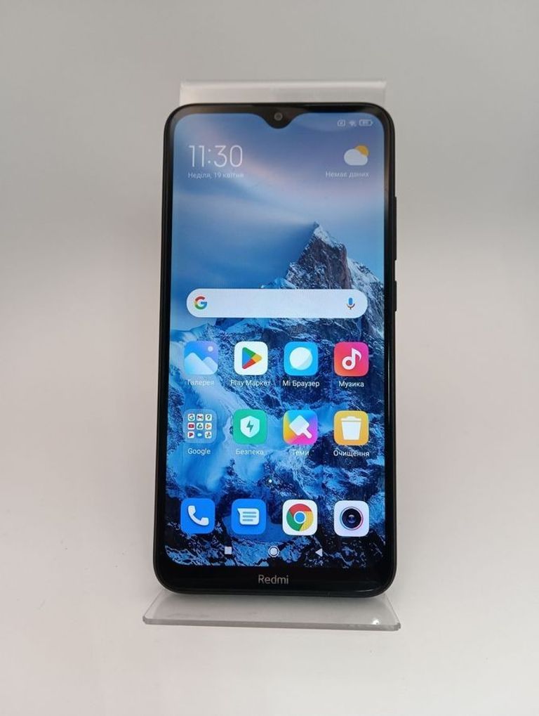 Купити Xiaomi Redmi 8A 2/32GB Black Б/У