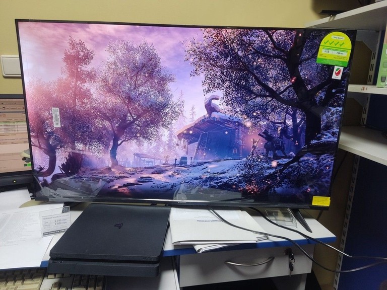 Купить  Sony PlayStation 4 Slim 1TB Black Б/У