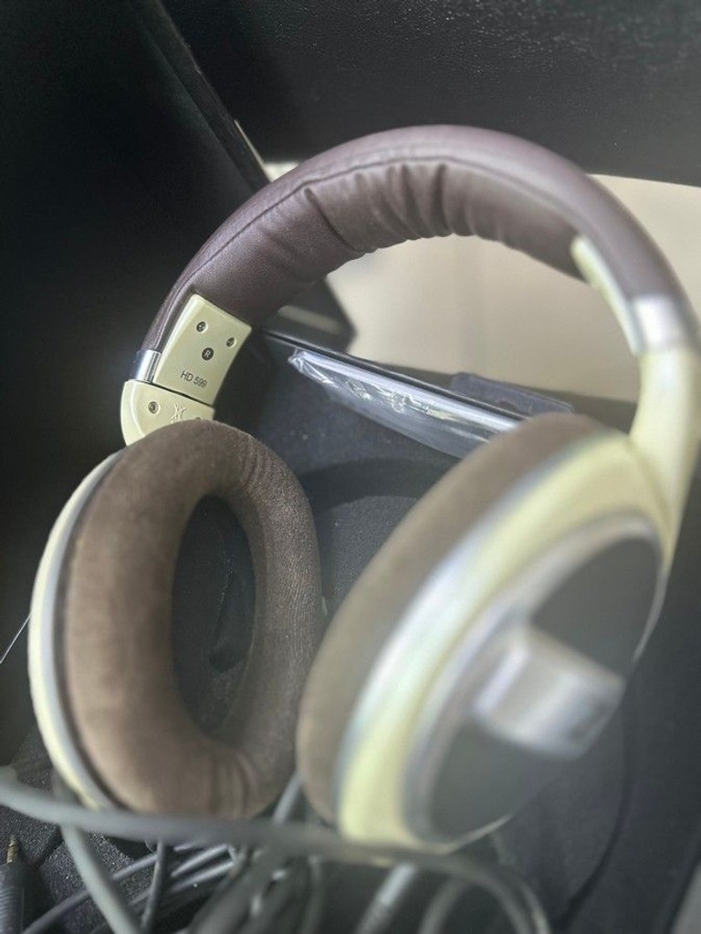 Дешево Sennheiser HD599 з ломбарду