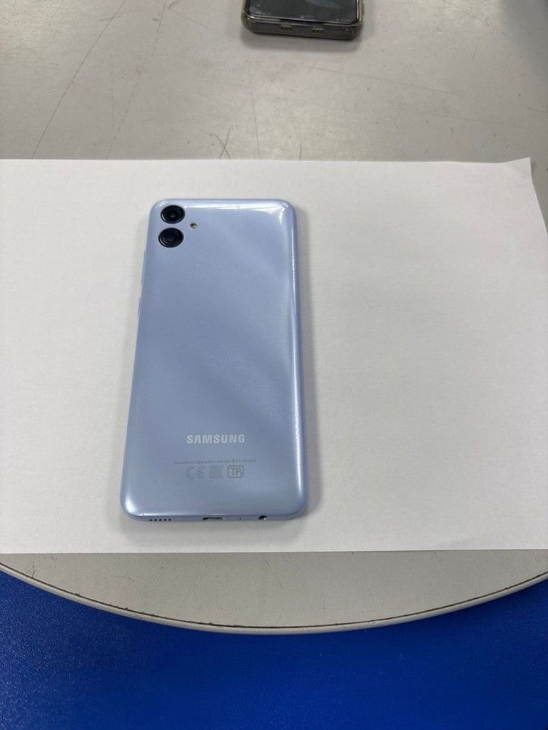 Купити Samsung galaxy a04e a042f 3/32gb Б/У