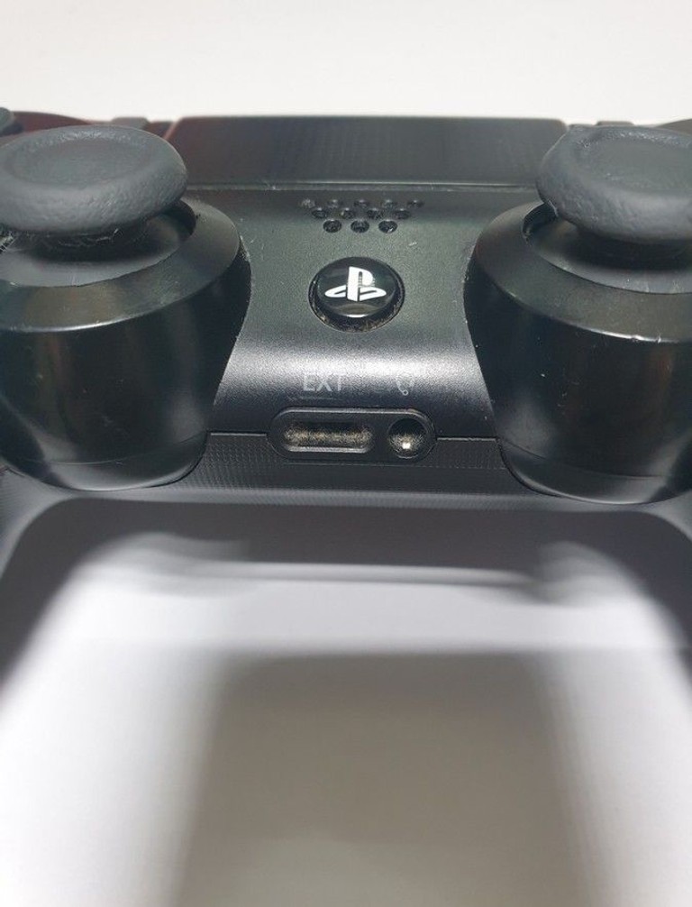 Объявление Sony dualshock 4 v2 Б/У