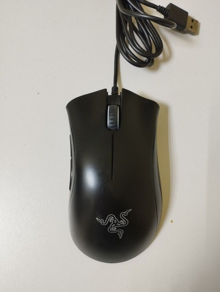 Купити Razer deathadder essential Б/У