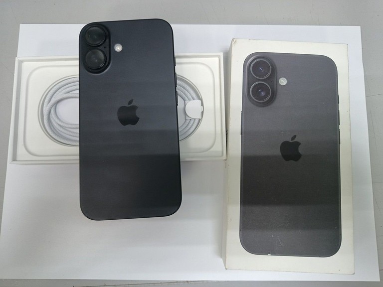Купити Apple iphone 16 128gb Б/У